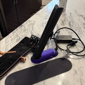 Dyson Hair Straightener - Black and Purple